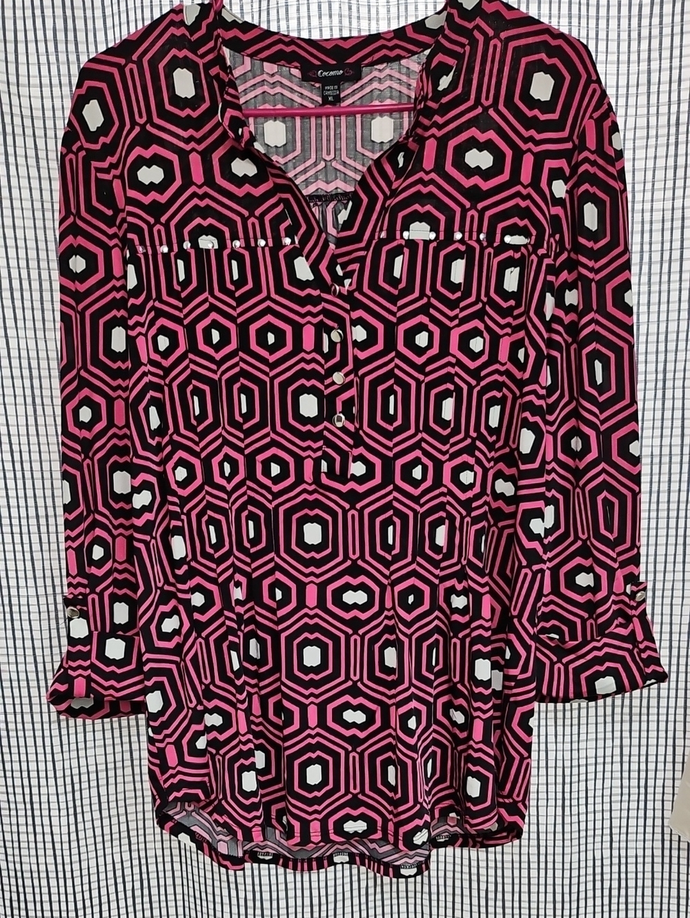 Cocomo Crescent Pink Geometric V-Neck Blouse Studed Sz XL